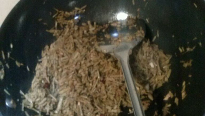 灰灰的辣炒菱角藤
