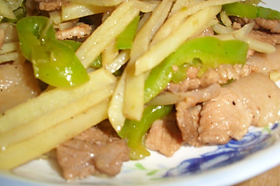青椒土豆丝炒肉片