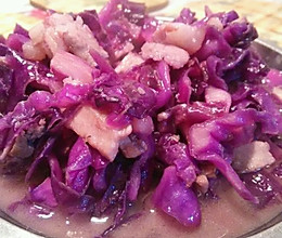 紫甘蓝炒猪肉的做法