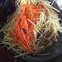 #花10分钟，做一道菜！#韭菜苔炒土豆丝的做法图解9