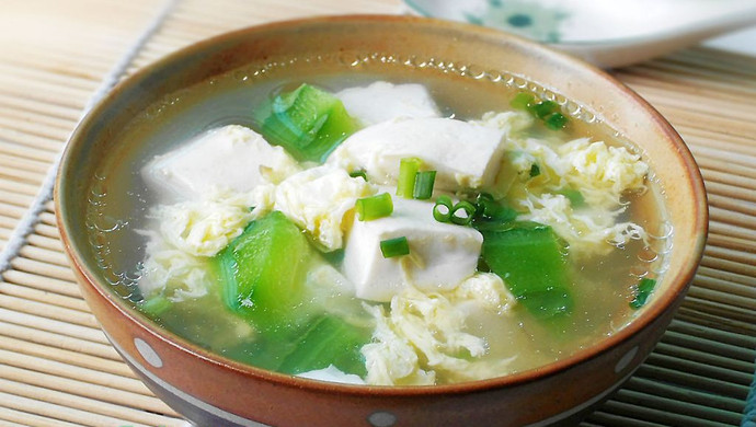 丝瓜豆腐蛋汤