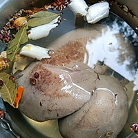 凉拌卤猪肝的做法图解2