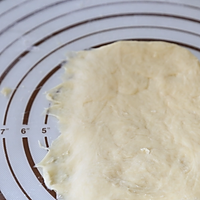 面包房里最受欢迎的毛毛虫面包#相约MOF#的做法图解7