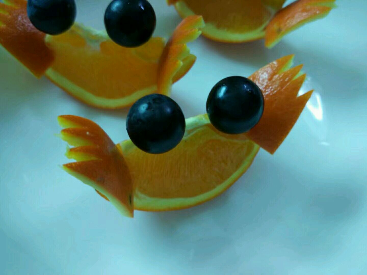 用苹果DIY超有创意的小螃蟹做法 肉丁儿童网