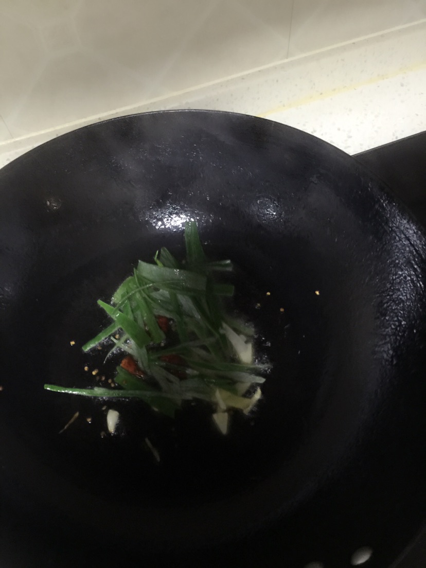 川味酸辣白菜的做法图解3