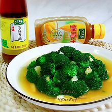 #轻食季怎么吃#鸡汁蒜香西兰花