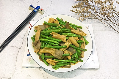 豆角炒鹅肠