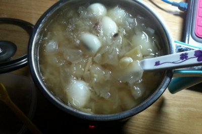 银耳红枣莲子鹌鹑蛋姜汁糖水