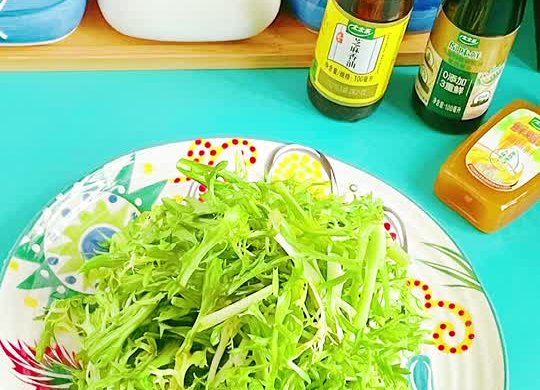 凉拌苦菊