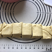 像棉花一样柔软香甜的炼乳面包的做法图解10