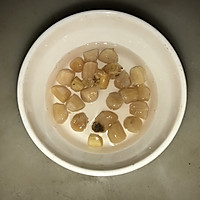 蚝豉发菜咸猪骨粥的做法图解1