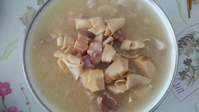 上海家常菜～～腌笃鲜