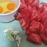 #葱伴侣豆瓣酱能蘸善炒#西红柿鸡蛋的做法图解1