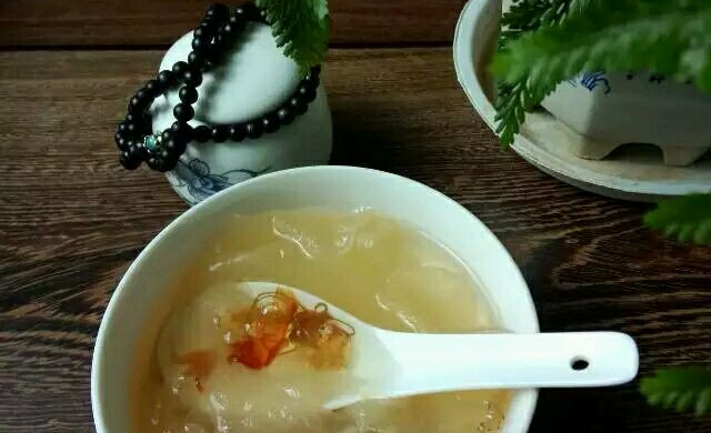 桃花泪~~~桃胶银耳糖水
