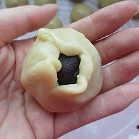 广式豆沙凤梨月饼的做法图解7
