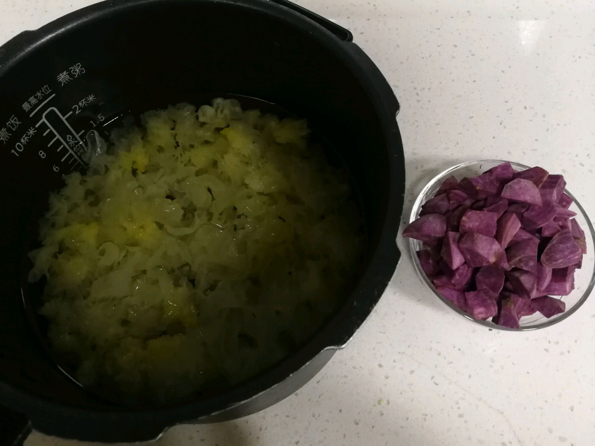 紫薯银耳羹怎么做_紫薯银耳羹的做法_我叫一尾鱼_豆果美食