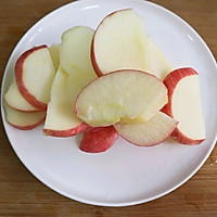 减脂刮油汤❤️苹果枸杞红枣汤的做法图解2