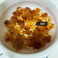芡实桃胶皂角汤的做法图解1
