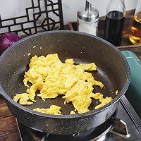 #2021创意料理组——创意“食”光#下饭神器洋葱炒鸡蛋的做法图解2