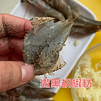 烤箱美食：芝士焗虾的做法图解3