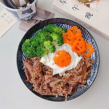 日式肥牛饭