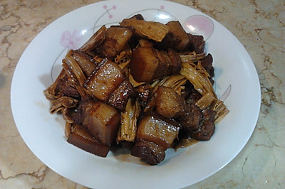 腐竹红烧肉