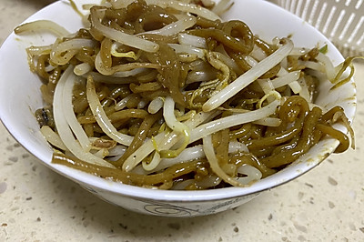 荞面饸饹炒豆芽