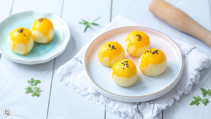 宝宝版土豆蛋黄酥