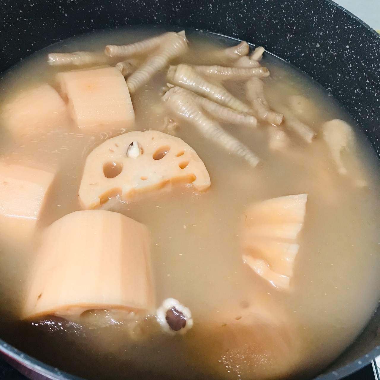 芡实猪骨汤怎么做_芡实猪骨汤的做法_豆果美食