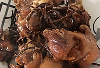 懒人电饭煲猪蹄闷茶树菇的做法