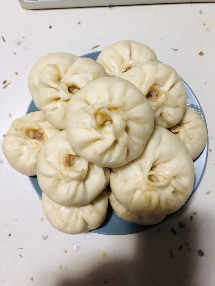 好吃不腻的鲜肉包子的做法