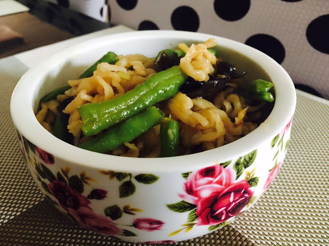 Braised noodles with bean curd