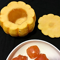 【年夜饭】金沙金蛋金瓜盅的做法图解2
