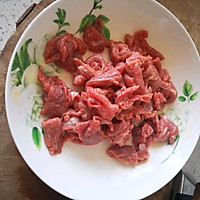 海椒炒牛肉的做法图解3