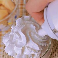 #夏日开胃餐#雪顶哈密瓜酸奶的做法图解8