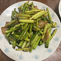 腊肉炒蒜苔的做法图解5