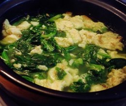 豌豆尖煎蛋汤的做法