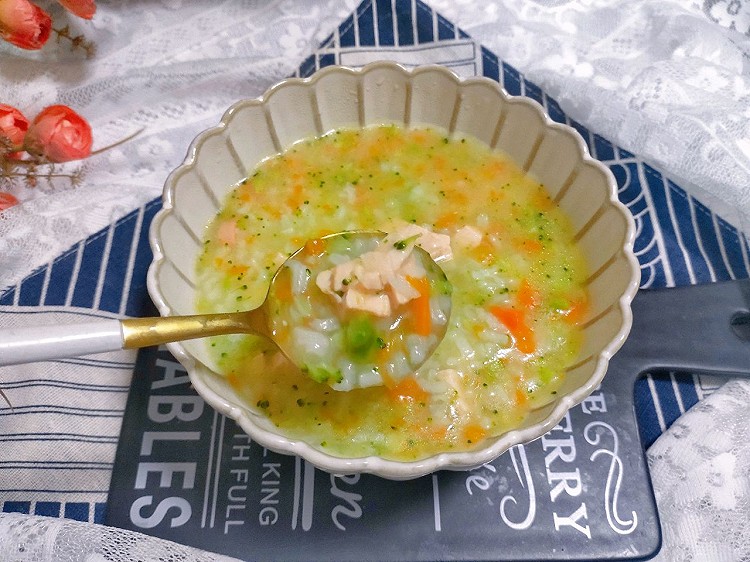 挪威三文鱼时蔬粥的做法