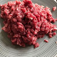 香辣牛肉酱的做法图解1