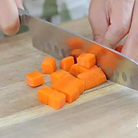 胡萝卜奶圈 宝宝辅食食谱的做法图解2