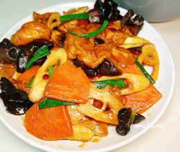 素炒油面筋，一盘比肉还香的下饭菜 #春日尝鲜#的做法