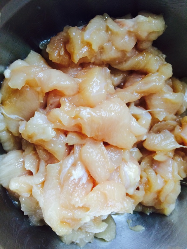 鸡胸肉小炒的做法图解1