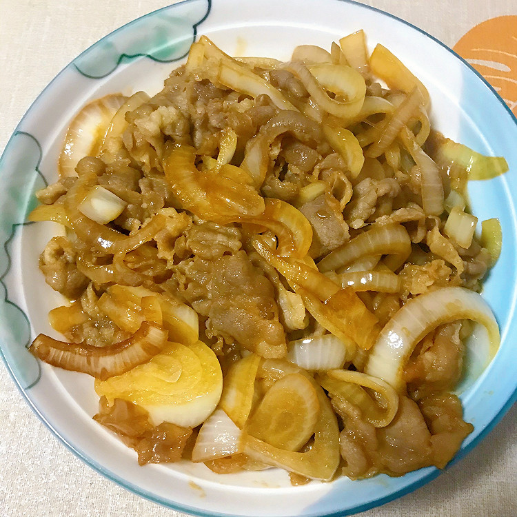洋葱炒羊肉的做法
