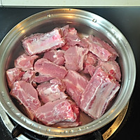 山药排骨汤#比暖男更暖的是#的做法图解2