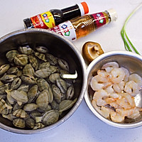 蛤蜊酿虾滑 |  中秋国庆双节吃双鲜的做法图解1