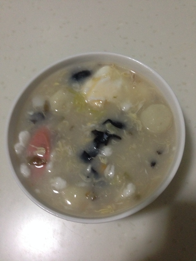 鱼丸木耳紫菜汤