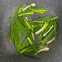 虾仁葱油拌面的做法图解1