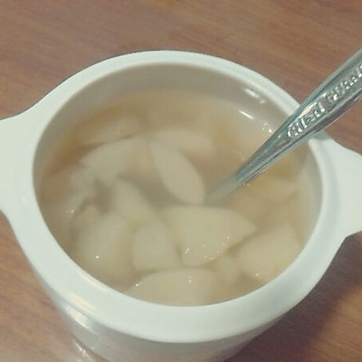 川贝冰糖炖雪梨