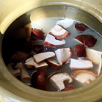 清炖土鸡猪肚汤的做法图解10