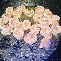 #换着花样吃早餐#虾仁菠萝炒饭（凤梨炒饭）的做法图解12